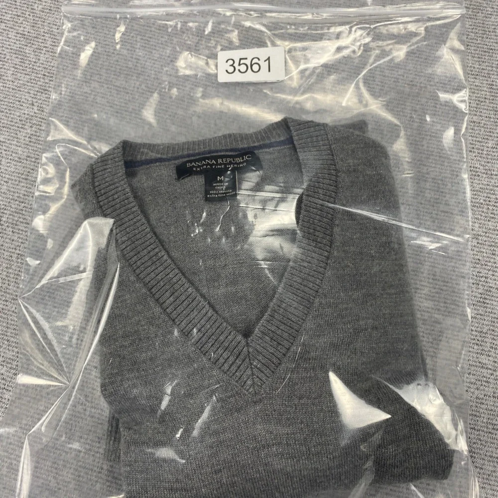 Banana Republic‎ Mens Extra Fine Merino Wool V-Neck Sweater Gray Medium